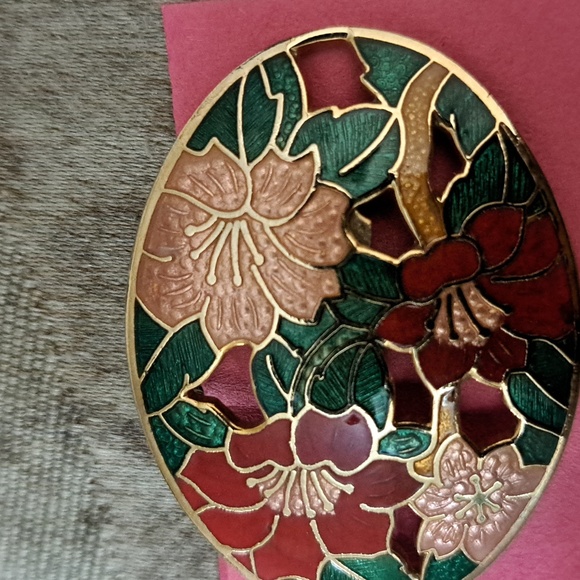 Flower Pin - Picture 3 of 4